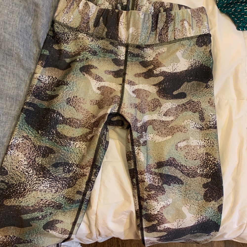 Terez XL camo Leggings